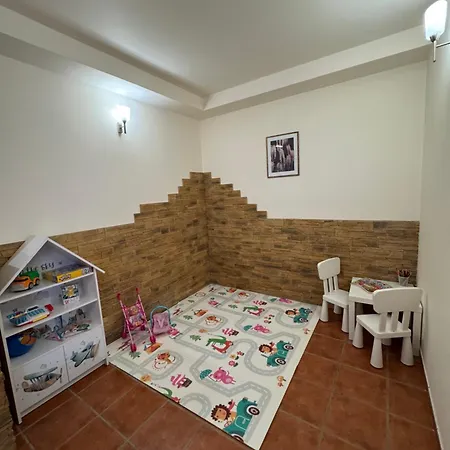 Vitaneo بيت ضيافة
